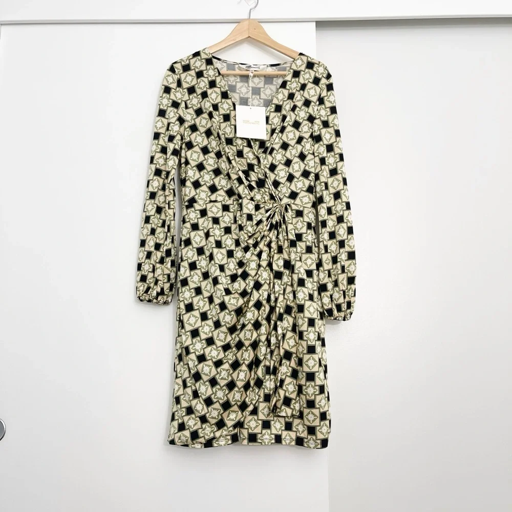 NWT Diane Von Furstenberg Toronto Dress Printed Lotus Green Size 12